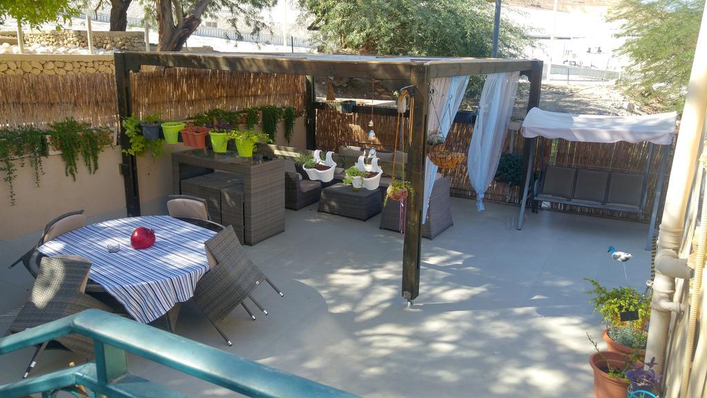 Martini Dead Sea Villa Неве Зохар Екстериор снимка